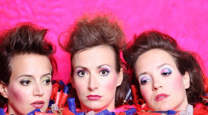 Roter Salon: Neuschnee & Resisters