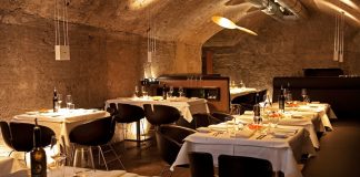 Magazin – Weinbar und Vinothek / Salzburg
