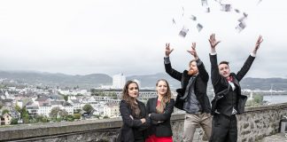 „Exit – Ich liebe meine Panik“ / Theater Phönix Linz