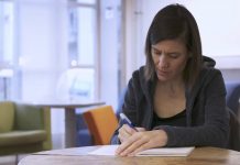 Pia Hierzegger, Schauspielerin & Autorin / Mitglied „Theater im Bahnhof“