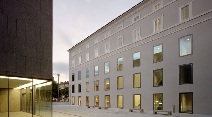 Das Mozarteum Salzburg. Wandel Eines Ortes.