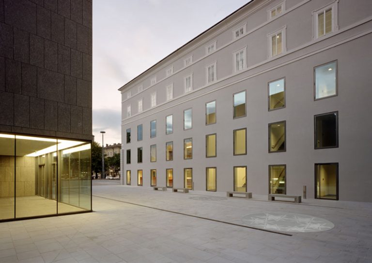 Das Mozarteum Salzburg. Wandel Eines Ortes.
