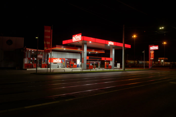 ©26 Grazer Tankstellen bei Nacht Schuetz 2018
