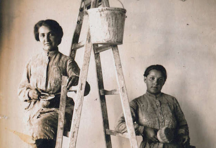 Josefa und Hedwig Trukenthaner, Maler- und Anstreicherinnen aus Deutschlandsberg, 1916