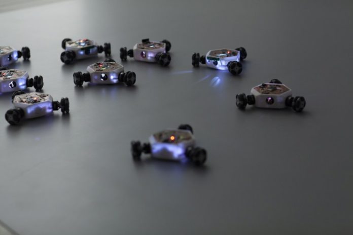 © esc medien kunst labor empathy swarm curious tautophone and dr. dopplers machine / foto: martin gross