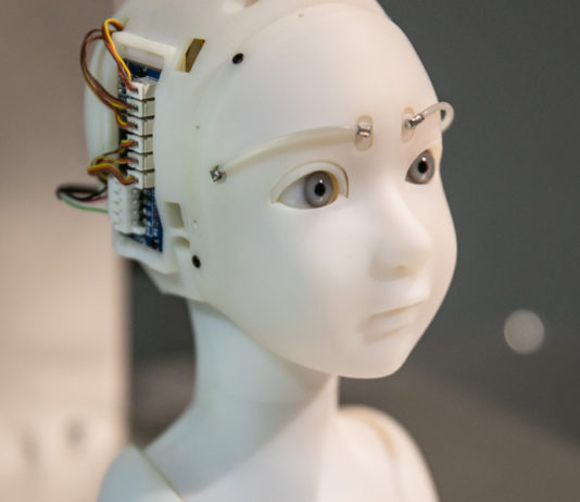 „Ars Electronica Festival: Out of the Box – Die Midlife-Crisis der Digitalen Revolution“ / POSTCITY Linz