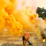 Orange atmosphere Performance in Brookside Park, Pasadena, CA, © Judy Chicago/Bildrecht, Wien 2020
