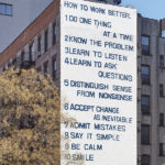 Fischli / Weiss How to Work Better, 1991 Präsentiert von Public Art Fund Zu sehen in Houston und Mott Streets NYC (Februar – Mai 2016) Foto: Jason Wyche Courtesy of the artist, Matthew Marks Gallery, und Public Art Fund, NY © Peter Fischli David Weiss