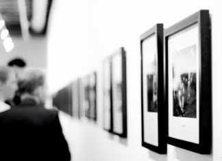 „good figure, bad future“ / Neue Galerie Graz