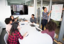 Die Maßnahme / Online