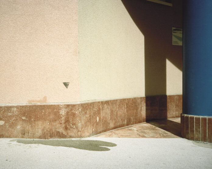 Peter Schreiner, "Black Triangle Nr. 64", 2018, Fotografie, 16 x 20 cm