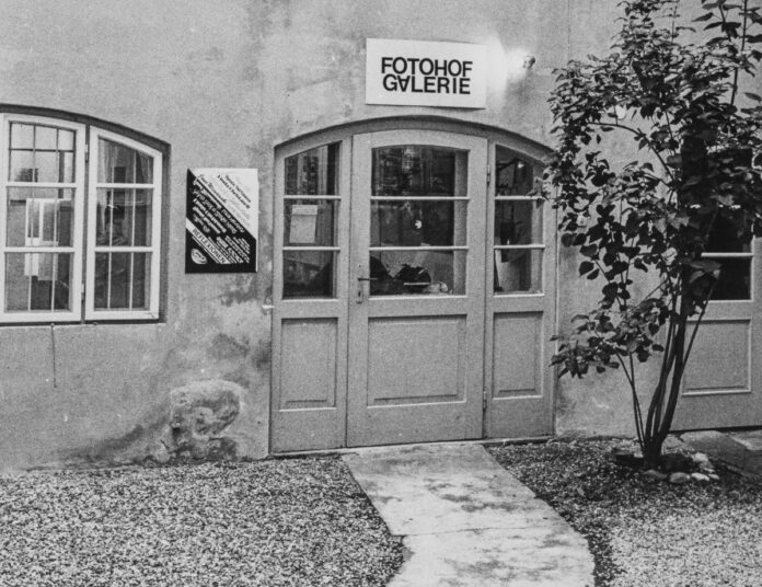(c) 40 Jahre FOTOHOF - Bilder, Dokumente, Artefakte, 2021.