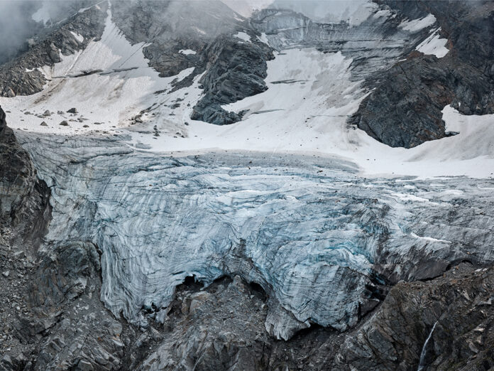(c) Michael Goldgruber, Eisbruch, 2021. Fineart pigment print. 60x80cm (ed. 5+1), 110×147 cm (ed. 5+1).