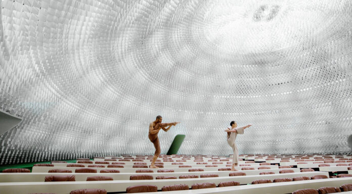 Jasmina Cibic: Most Favoured Nation / Museum der Moderne Salzburg