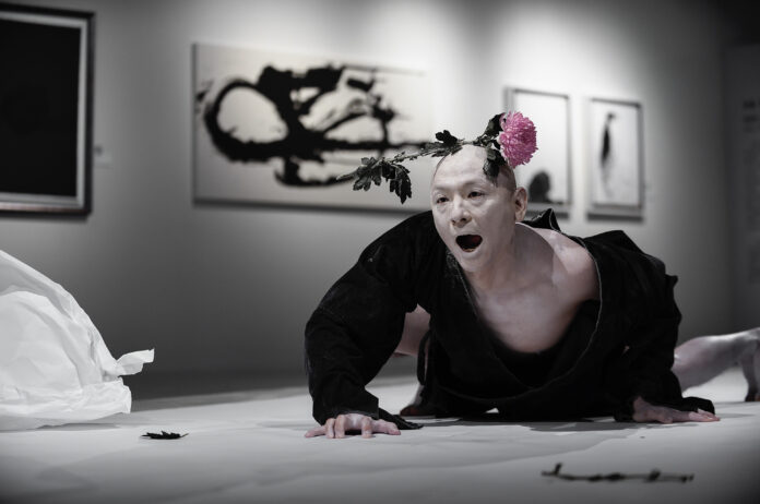 Der taiwanesische Künstler Hu Chia ist Gast des Festivals, Foto: © Te-Fan Wang Der taiwanesische Künstler Hu Chia ist Gast des Festivals, Foto: © Te-Fan Wang