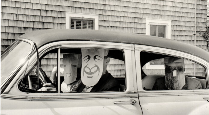 Maske und Gesicht. Inge Morath und Saul Steinberg / Museum der Moderne Salzburg Inge Morath und Saul Steinberg © Museum der Moderne Salzburg