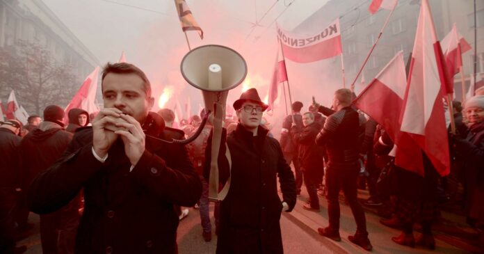 Wie die Jugend in radikalisierten Blasen landen kann: "Polish Prayers" von Hanka Nobis© First Hand Films Wie die Jugend in radikalisierten Blasen landen kann: "Polish Prayers" von Hanka Nobis© First Hand Films
