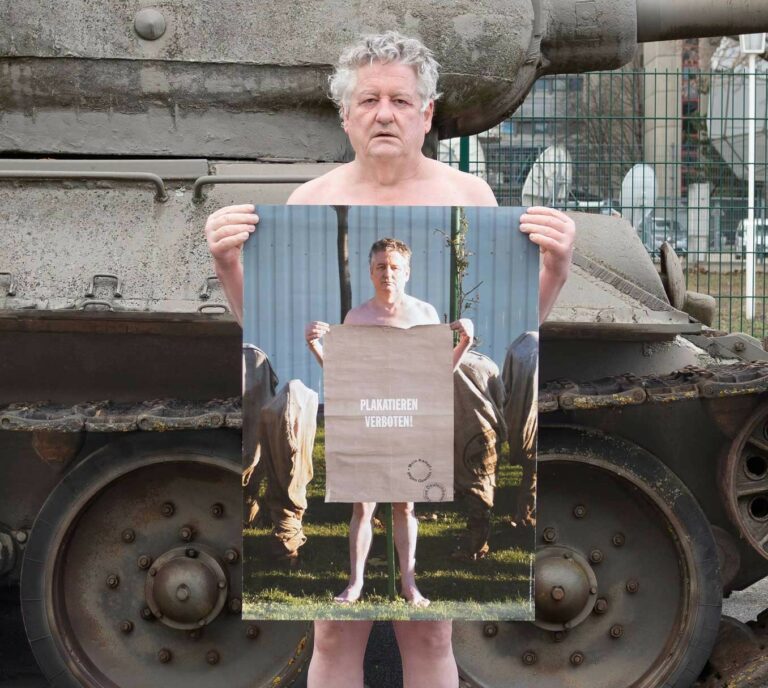 ZUR FREIEN ENTNAHME. Julius Deutschbauer – 30 Jahre Plakate / MAK Kunstblättersaal, Wien