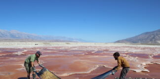 MINING PHOTOGRAPHY – Der ökologische Fußabdruck der Bildproduktion / Kunst Haus Wien Ist Fotografieren böse? © Optics Division of the Metabolic Studio