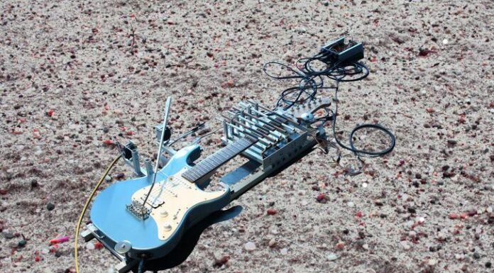 FAT FUTURE – Festival der Zukunftsmusik / Jazzit, Salzburg Music Mission Mars - Bis zum ersten Improvisationskonzert auf dem Mars dauert es noch, aber das Training unter real erschwerten Bedingungen ist in vollem Gang. / © Fat Future