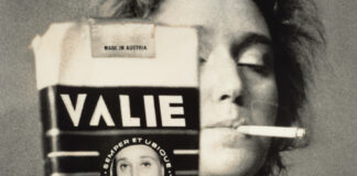 VALIE EXPORT – Retrospektive / Albertina, Wien VALIE EXPORT: VALIE EXPORT – SMART EXPORT, Selbstportrait, 1970, Foto: © Gertraud Wolfschwenger, Bildrecht, Wien 2023 / Albertina