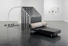 Julie Hayward – Give me shelter II / eborangalerie, Salzburg Julie Hayward, Give me shelter II, Foto © Georg Molterer