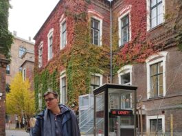 Joonas Lahtinen – Love Letters / Kunstzelle vor dem Museumsquartier, Wien