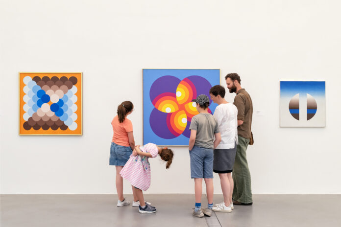 Familienführung im Lentos Kunstmuseum, © Linz Tourismus, Violetta Wakolbinger