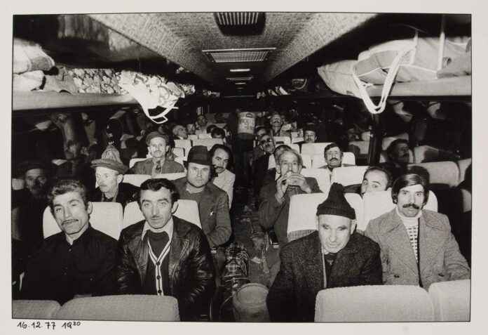 Rudolf Zündel, aus der Serie "Als Tschusch unter Türken", 1977, Silbergelatineabzüge auf Barytpapier, Fotosammlung des Bundes am Museum der Moderne Salzburg, (c) Rudolf Zündel