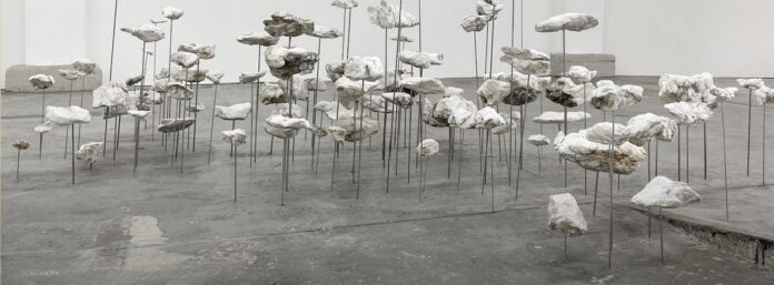 LIOR GAL, Flowers of Perhaps, 2022, alabaster stones on metal stems, © Bildrecht Wien 2024