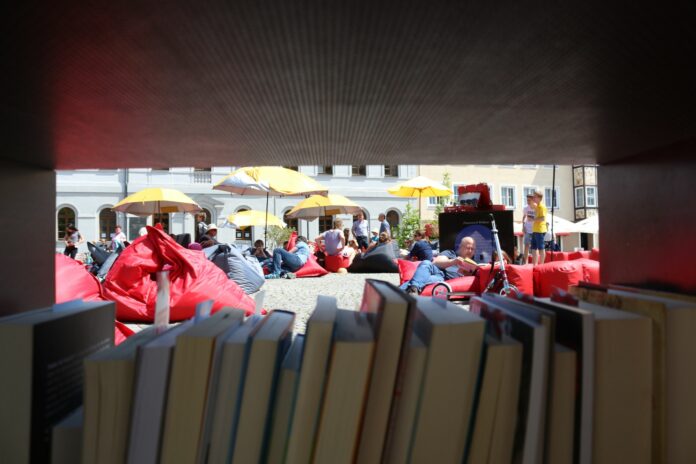 © Innovationswerkstatt ─ So sehen die Bücher StadtLesen, StadtLesen aus der Buchperspektive.