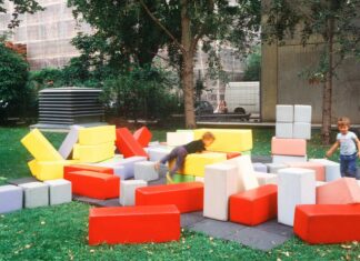 BLOCKCHAIN UNCHAINED: DAO & The Museum / MAK Wien