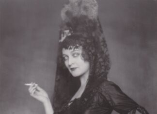 MADAME D’ORA – Eleganz und Exzentrik / Francisco Carolinum Linz