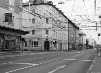 Fahren ohne Ticket – In den Zwischenräumen der Sprache / Galerie 5020, Salzburg