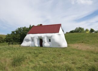 ERWIN WURM / Marmorschlössl Bad Ischl, Oberösterreich