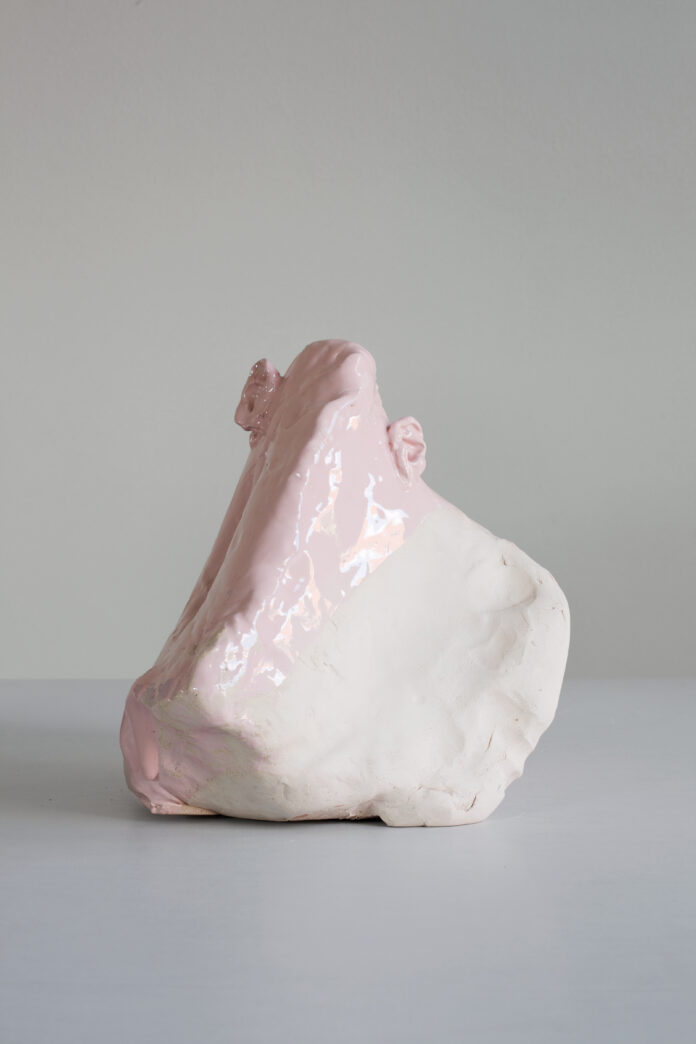 Erwin Wurm, Double Ear Head, 2018, Ceramic, glaze © Erwin Wurm, Bildrecht, Wien 2025
