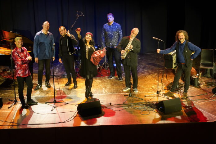 Karen Asatrian & ARMENIAN SPIRIT © Manfred Fiedler