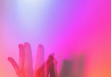 Aufblühen – Kunst und Literatur für gehörlosen und hörenden Kulturgenuss / Akademie Graz, Steiermark