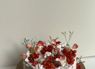 »CREAM« timeless and contemporary objects of desire, art, wine creative food 2025/ REAKTOR Wien