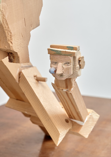 Róza El-Hassan, „Tear-head I.“, 2025, Foto © Áron Weber, courtesy Longtermhandstand