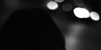 Zwischen Stadt und Stille – Fotografien von Kit Young / Leica Galerie, Salzburg