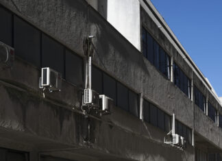 Julia Gaisbacher: From One Side to Another / off_gallery & raum, Graz