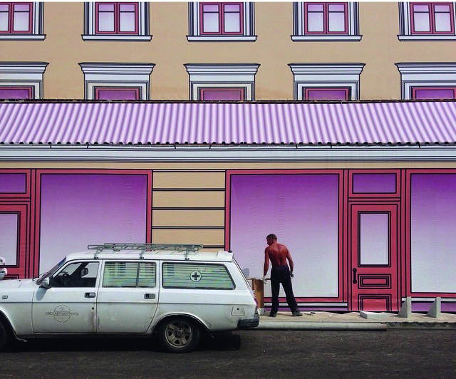 Bedruckte Fassadenverkleidung als Baustellenschutz in Moskau (RU). © Foto: Nikolay Koshelev, 2016